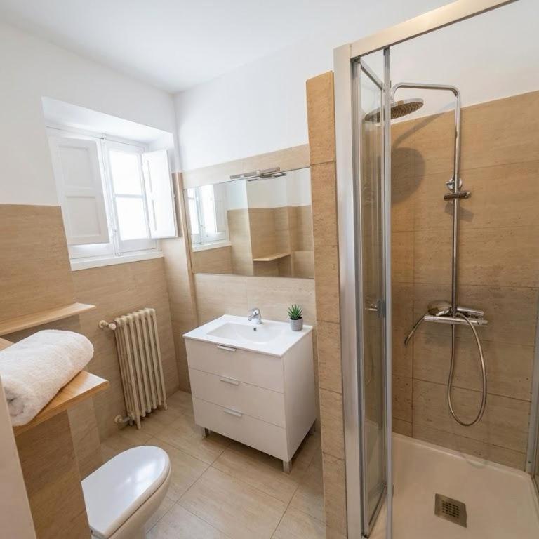 Postiguet Beach, sea views, and Santa Bárbara Castle - Appartement - 8
