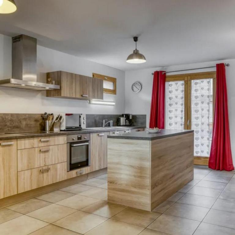 Cozy chalet heart of resort - Maison de Vacances - 9