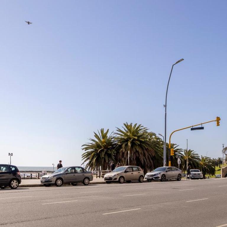 MAR y TRANQUILIDAD, 3 Ambientes a pasos del Casino y Torréon, FRENTE al MAR - Apartamento de 2 dormitorios - 38
