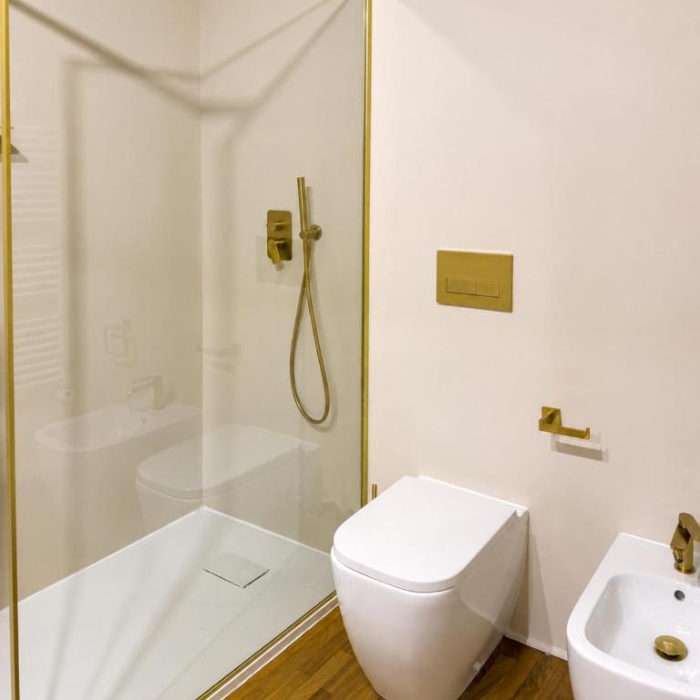 Tower View Suites & Sky Lofts - Collegio Ferdinando - Zimmer mit Kingsize-Bett - 10
