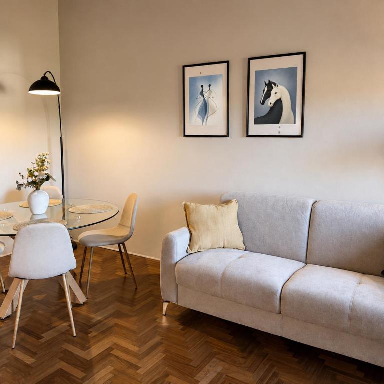 Tower View Suites & Sky Lofts - Collegio Ferdinando - Zimmer mit Kingsize-Bett - 17