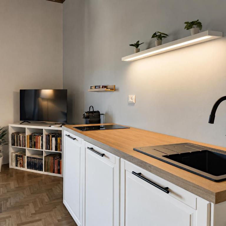 Tower View Suites & Sky Lofts - Collegio Ferdinando - Zimmer mit Kingsize-Bett - 19