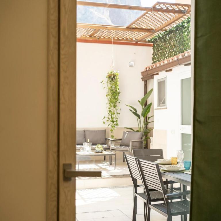 a due passi dal blu Sferracavallo appartamento Havana with a private terrace - Appartement - 22