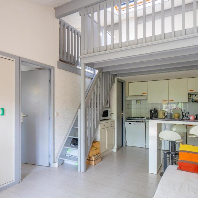 Pavillon calme et familial situé à Lacanau Océan au milieu des pins - Two-Bedroom House - 4