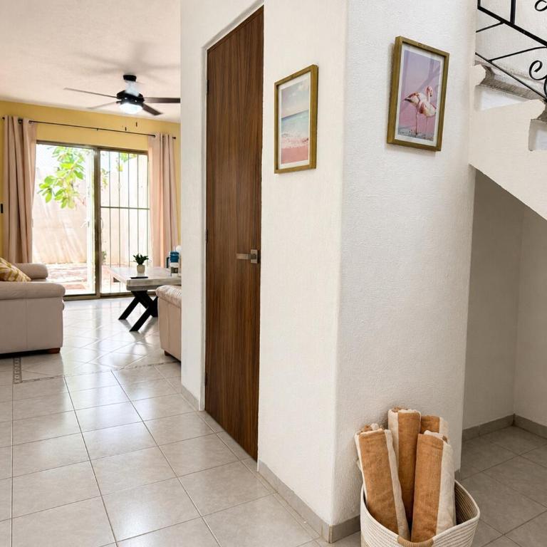 Gupy 26 - 3BR Beach House Steps from the Beach Near the Ferry - Haus mit 3 Schlafzimmern - 44