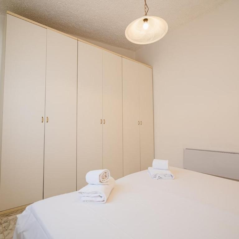 Apt for 4 Lake View, Terrace, WiFi and freeParking - Apartamento de 1 dormitorio - 3