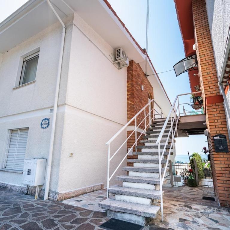 Apt for 4 Lake View, Terrace, WiFi and freeParking - Apartamento de 1 dormitorio - 6