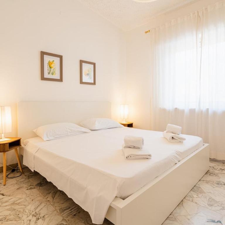 Apt for 4 Lake View, Terrace, WiFi and freeParking - Apartamento de 1 dormitorio - 10