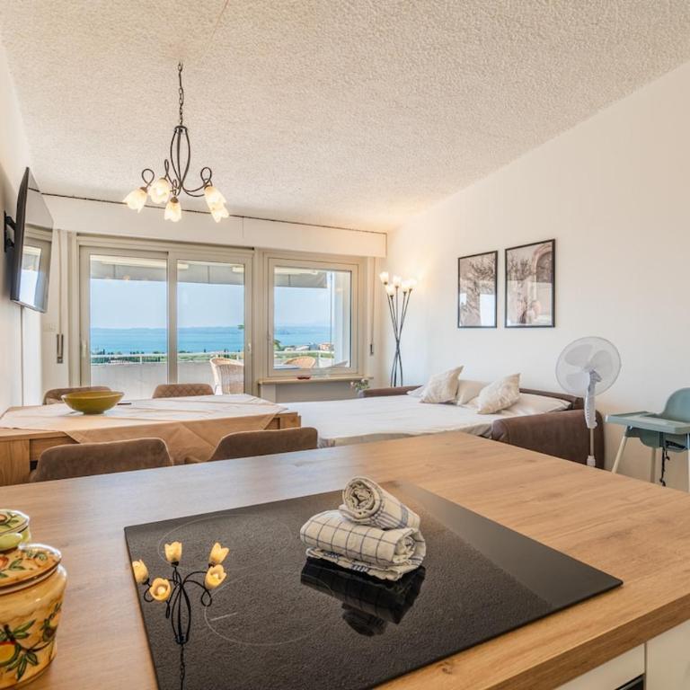 Apt for 4 Lake View, Terrace, WiFi and freeParking - Apartamento de 1 dormitorio - 17