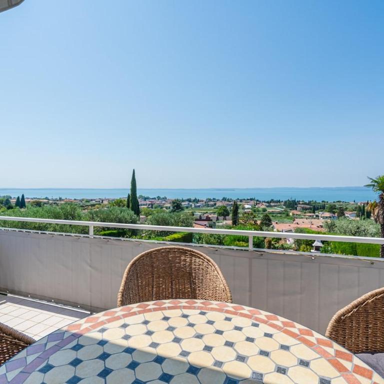 Apt for 4 Lake View, Terrace, WiFi and freeParking - Apartamento de 1 dormitorio - 18