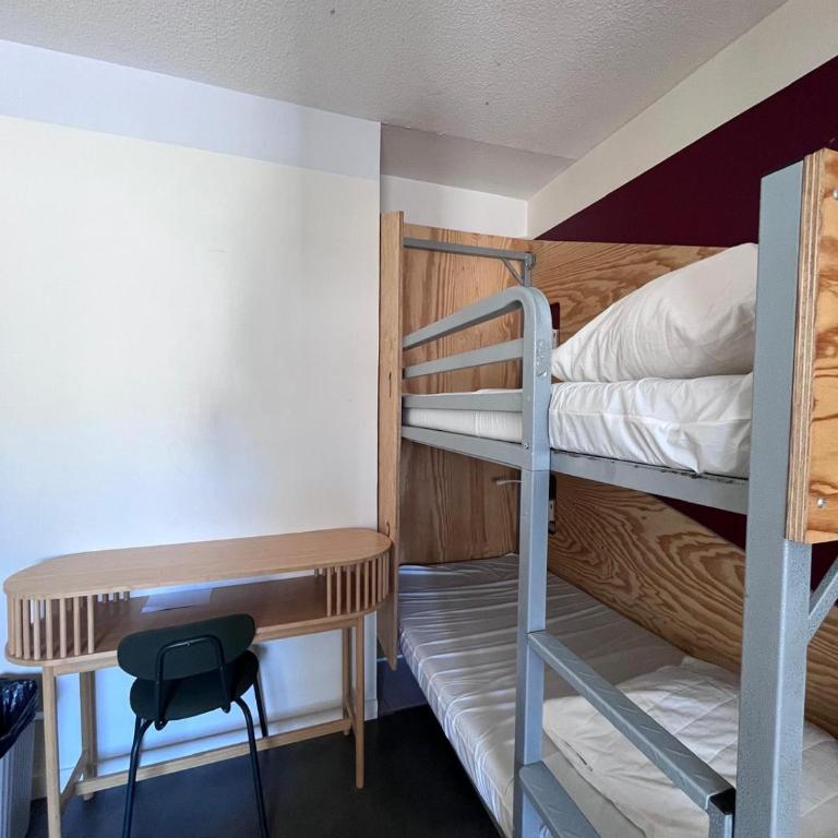 Auberge de Jeunesse Barbey - Youth Hostel Bordeaux - Lit dans Dortoir pour Hommes de 6 Lits - 3