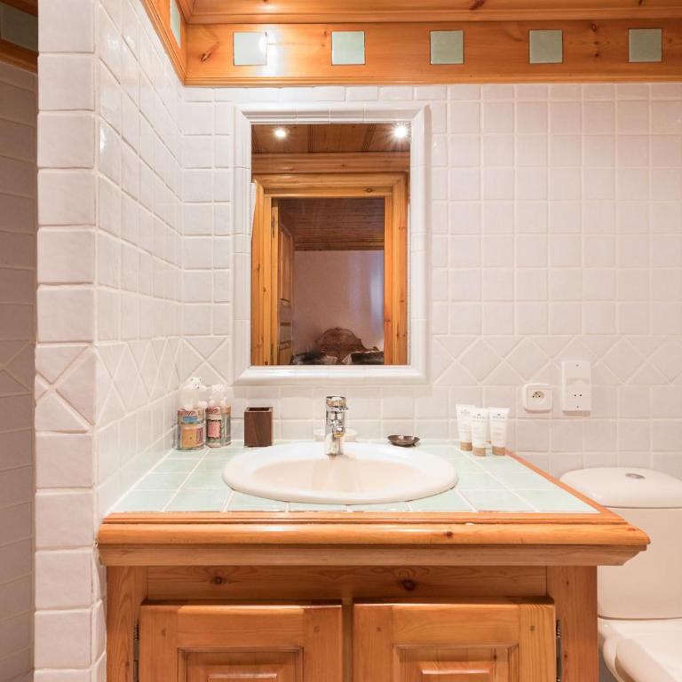 Courchevel 1850 - Appartement skis aux pieds avec spa, 3 chambres pour 6 personnes - Appartement 3 Chambres - 10