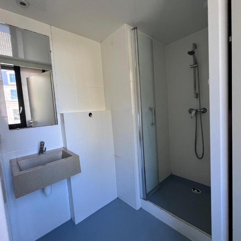 Auberge de Jeunesse Barbey - Youth Hostel Bordeaux - Lit dans Dortoir pour Hommes de 4 Lits - 3