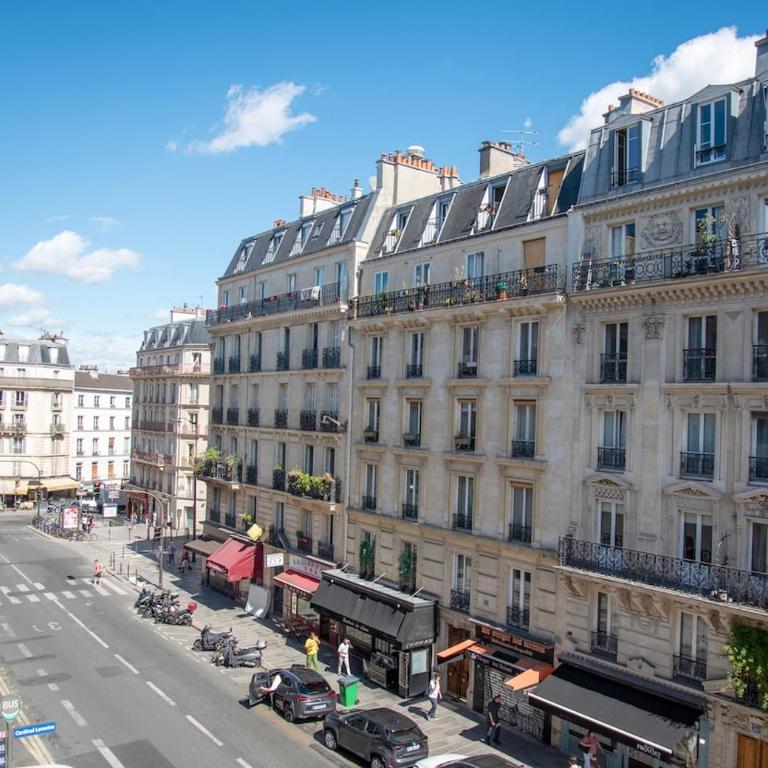 Comfortable 3-room apartment with beautiful view, Paris 5th arrondissement - Appartement 2 Chambres - 10