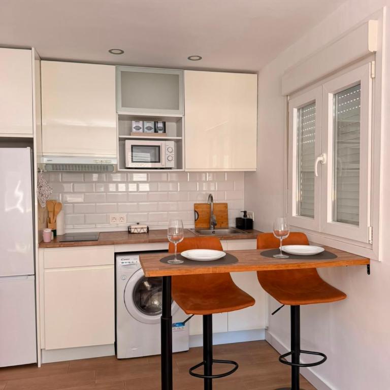 Piso Carmela en la playa de Torremolinos - Apartamento de 1 dormitorio - 3