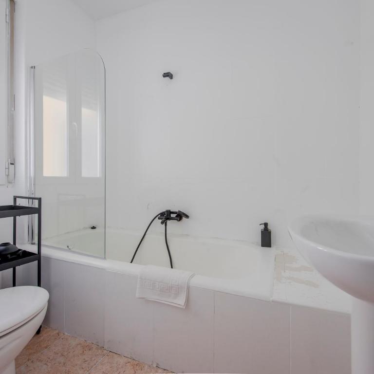 New Apt para 7pax en el corazon de Madrid-Centro - Appartement - 7