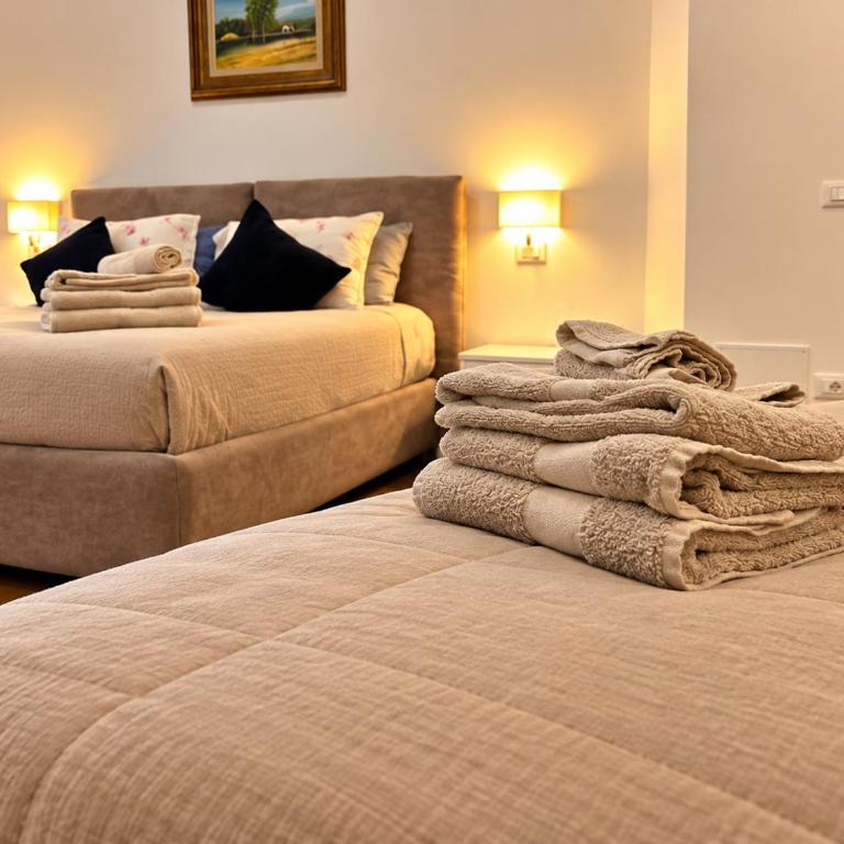 Valverde Apartment and Rooms - Deluxe Double or Twin Room with Balcony - 2