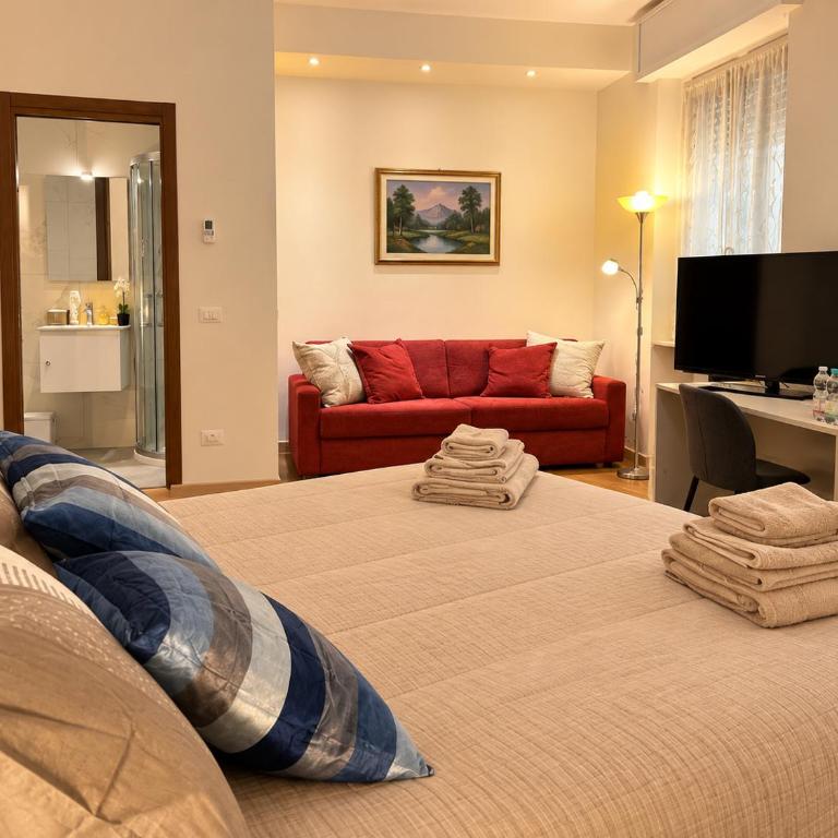 Valverde Apartment and Rooms - Deluxe Double or Twin Room with Balcony - 8