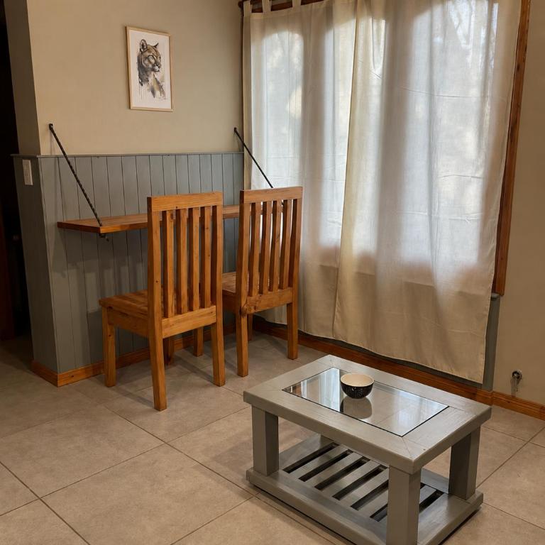 Aparts Cerro Comision - Amplios, con vista a los Cerros y Lago Argentino - One-Bedroom Apartment - 14