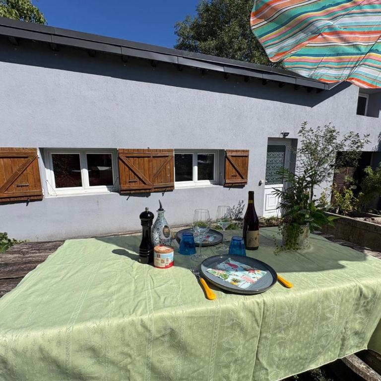 Studio rénové avec parking et jardin privés - Appartement 1 Chambre - 3