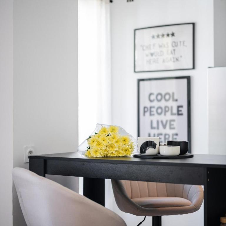 Cozy & Stylish with Air conditioning & Balcony - Libération - Appartement 1 Chambre - 4