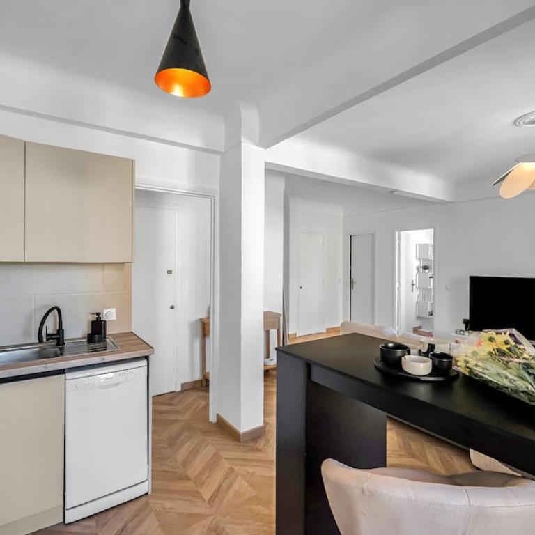 Cozy & Stylish with Air conditioning & Balcony - Libération - Appartement 1 Chambre - 21