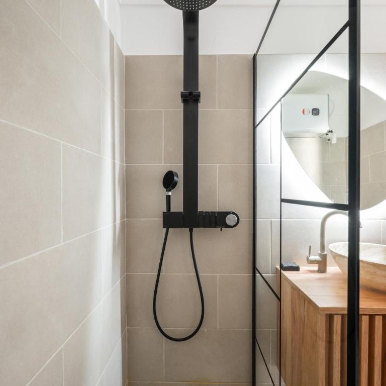 Cozy & Stylish with Air conditioning & Balcony - Libération - Appartement 1 Chambre - 23