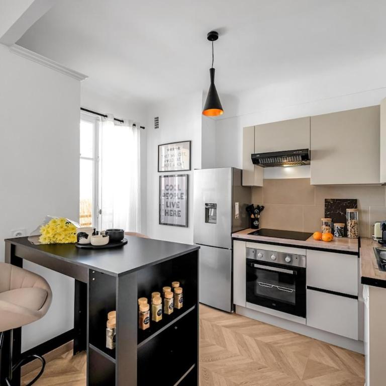 Cozy & Stylish with Air conditioning & Balcony - Libération - Appartement 1 Chambre - 27
