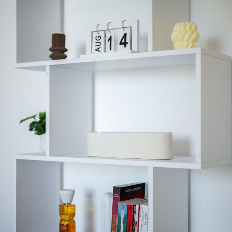 Cozy & Stylish with Air conditioning & Balcony - Libération - Appartement 1 Chambre - 32