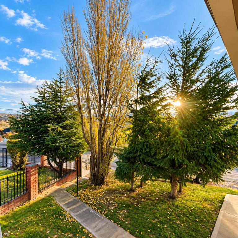 Aparts Cerro Comision - Amplios, con vista a los Cerros y Lago Argentino - One-Bedroom Apartment - 28