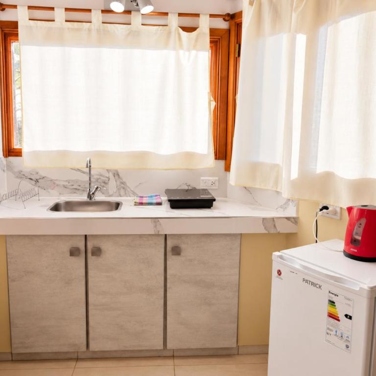 Aparts Cerro Comision - Amplios, con vista a los Cerros y Lago Argentino - One-Bedroom Apartment - 18