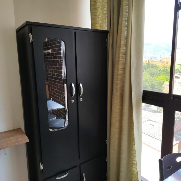 Apartamento en Medellín amplio y cómodo disponible para tres personas - Apartamento de 1 dormitorio - 3