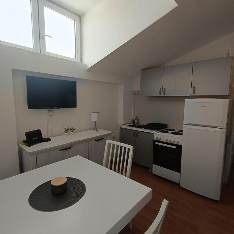 Belgrade Apartment by Mladenovic - One-Bedroom Apartment - 7