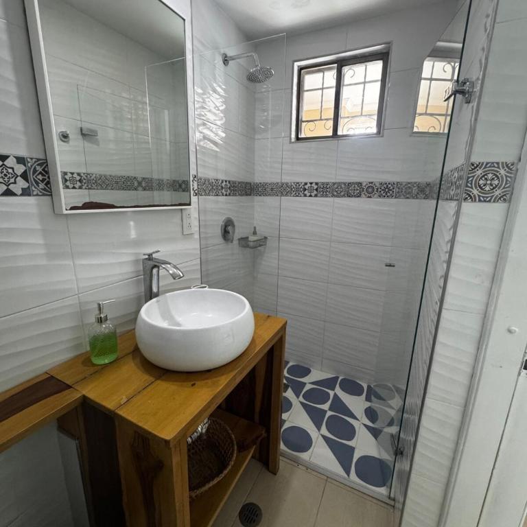 La Vista-Renovated Oceanfront Duplex In Rodadero - Apartamento de 1 dormitorio - 12