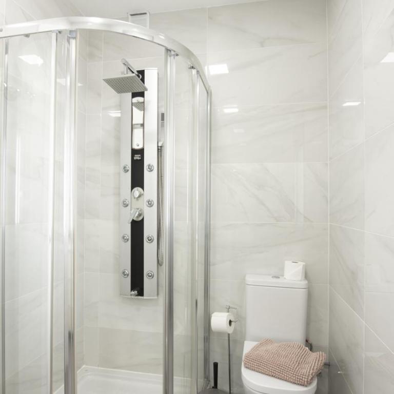 Book Jet - Front Beach Geranio Terrace Suites - Apartamento Estándar de 4 dormitorios - 12