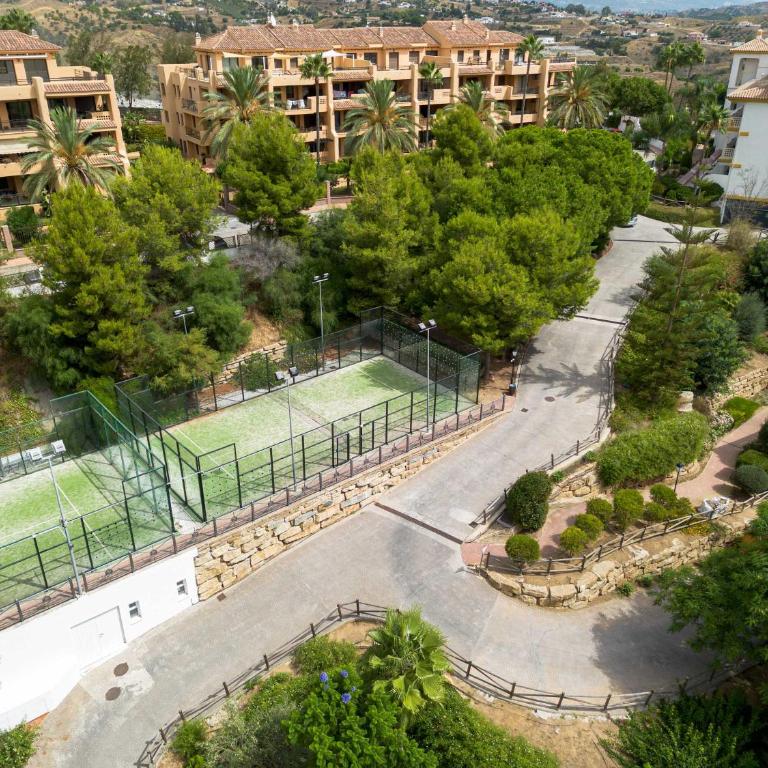 Golfcourses-Padel-2 pools-free parking - Apartamento - 20