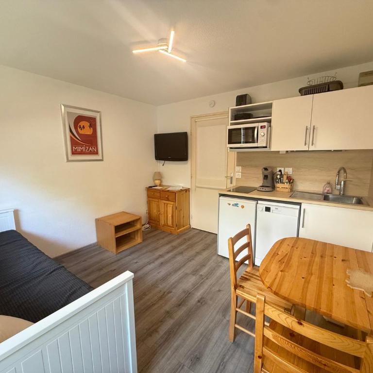 Studio cabine 4 pers avec balcon aux Adrets-Prapoutel - Appartement 1 Chambre - 5