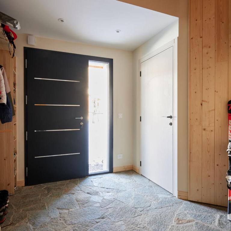 Chalet spacieux 11 pers, 4 pièces, parking, terrasse au soleil - FR-1-263-606 - Chalet - 13