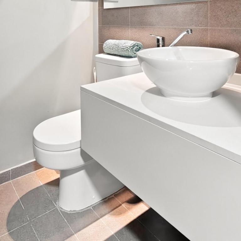 Oceana Suites Sunset Valley - Three-Bedroom Apartment with Sea View - 13