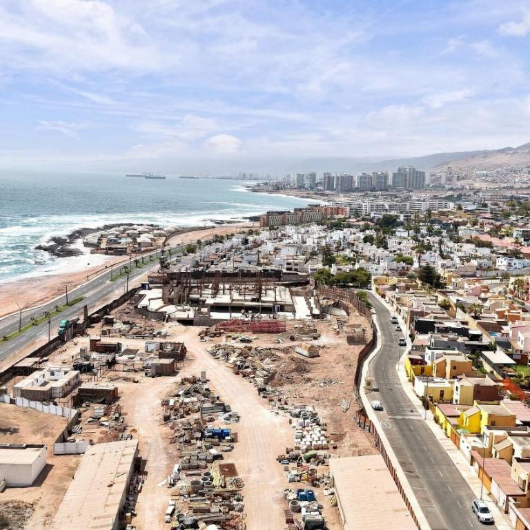 Oceana Suites Sunset Valley - Three-Bedroom Apartment with Sea View - 12