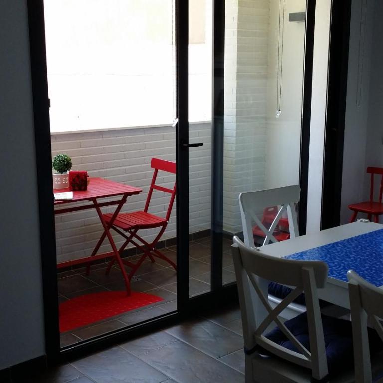Apartamentos Ferrán Paqui - Apartamento de 3 dormitorios con balcón - 18