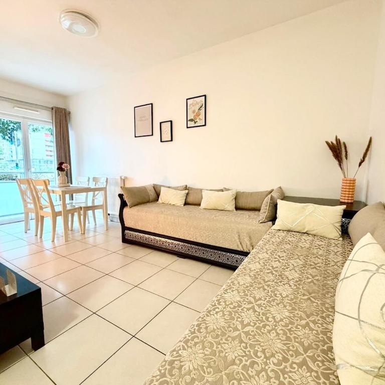 Charmant & spacieux 2 pieces avec Parking privé - Appartement 1 Chambre - 1
