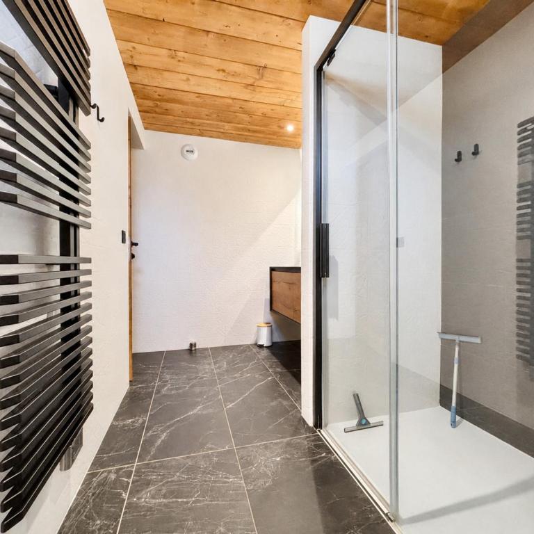 Appartement moderne au cœur du village avec animaux acceptés - FR-1-505-185 - Apartment - 6