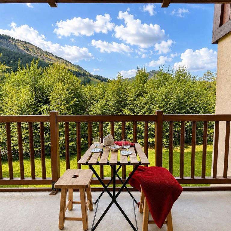 Charmant appartement au pied des pistes avec piscine - FR-1-505-208 - Appartement - 17