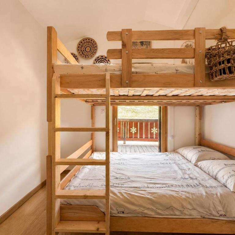 Appartement neuf duplex, ski-in/ski-out, WiFi, parking - FR-1-505-190 - Appartement - 12