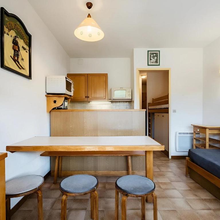 Studio cosy pour 4, proche pistes et commerces, animaux admis, parking inclus - FR-1-304-26 - Apartment (5 Adults) - 13