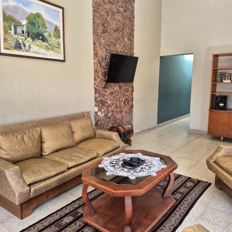 CASA ND - NUESTRO DESTINO - Pileta, Quincho, Céntrica, 6 Personas - Casa de 2 dormitorios - 2