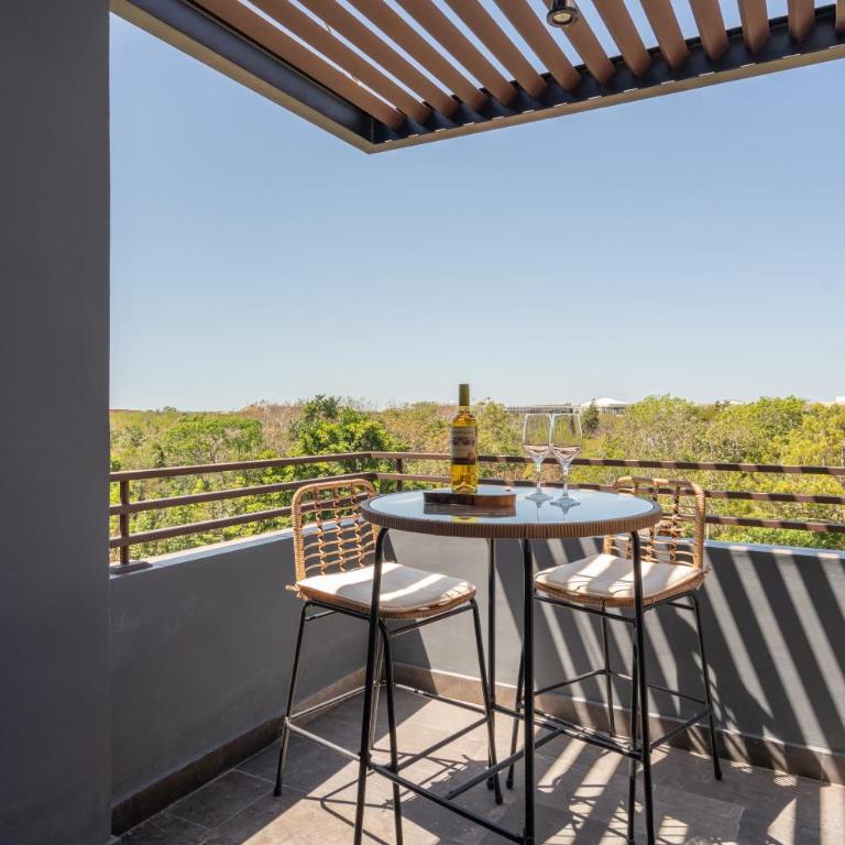 Terraza Privada PH Con Jacuzzi Tulum - Two-Bedroom Apartment with Private Pool - 15