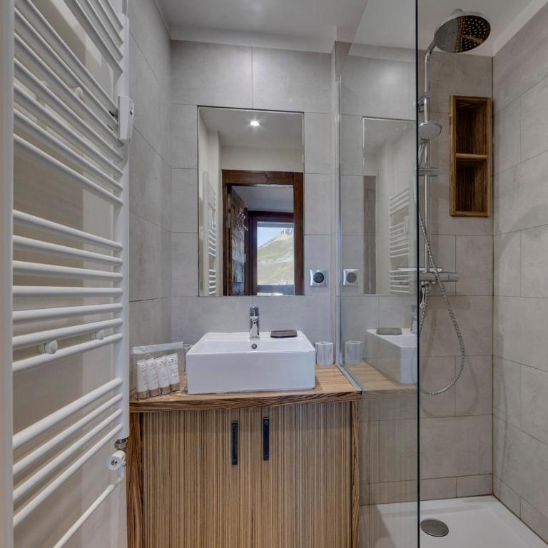 Charmant T3 rénové, ski aux pieds, Val Claret, 5-6 pers, WiFi inclus - FR-1-889-33 - Apartment - 10