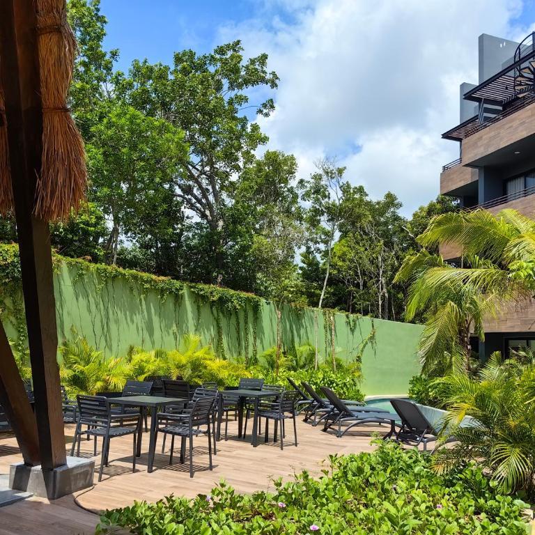 Terraza Privada PH Con Jacuzzi Tulum - Two-Bedroom Apartment with Private Pool - 50